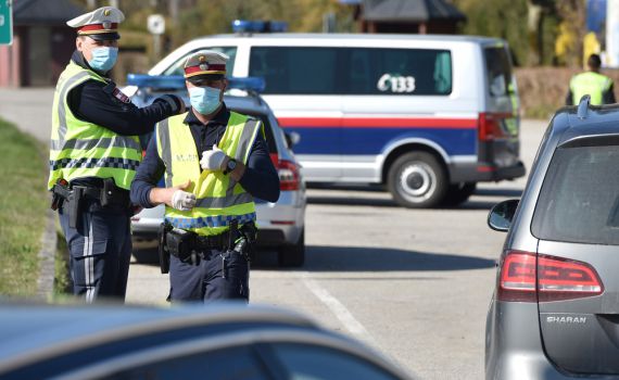 לראשונה באירופה: סגר מלא על אנשים שאינם מחוסנים