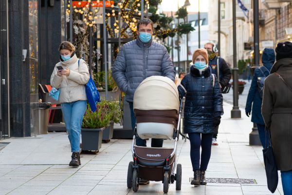 חובת עטיית מסכות בוטלה; איפה בכל זאת צריך?