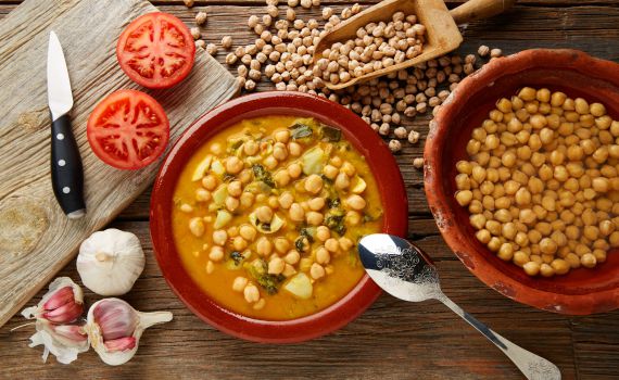 מושלם לחורף: מתכון למרק חומוס מנצח