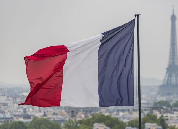 תשימו לב? השינוי הקטן של דגל צרפת