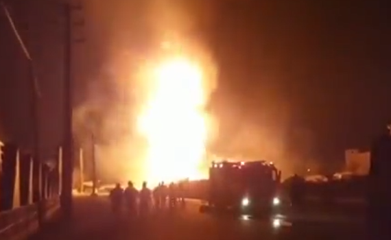 איראן: פיצוצים בצינורות נפט וגז שהובילו לשריפות