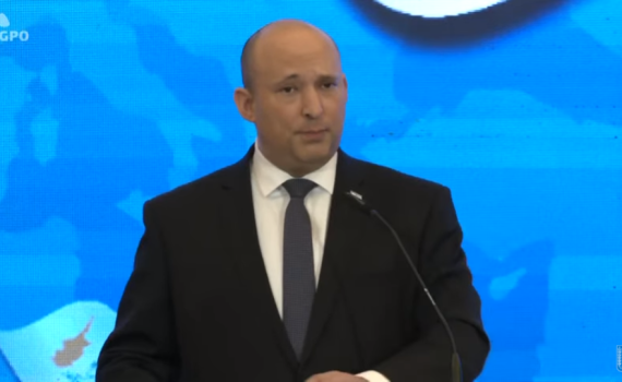 בנט רומז לתקיפה בסוריה: "הודפים את הכוחות הרעים"