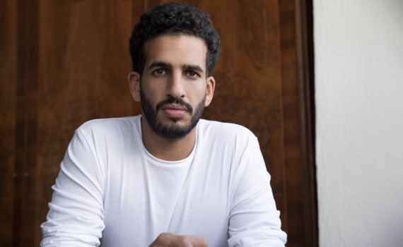 בר צברי בסינגל חדש: "אין בי כאב"