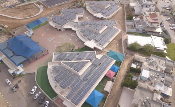 הוזלה בהשקעה: בשורה למתקיני הגגות הסולאריים