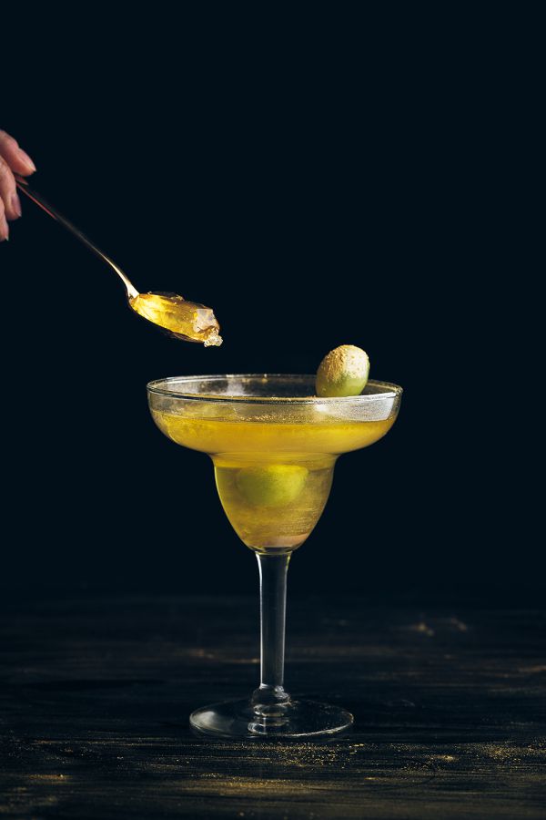 סיבה למסיבה: מתכון לקוקטייל ג'לי קאווה מוזהב