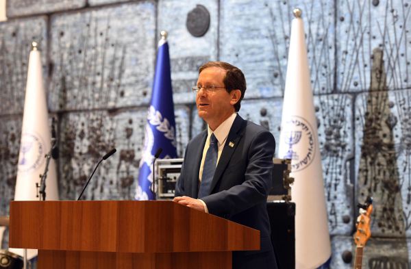 הרצוג סופד לאמו: "קשה להביע במילים את הקשר"