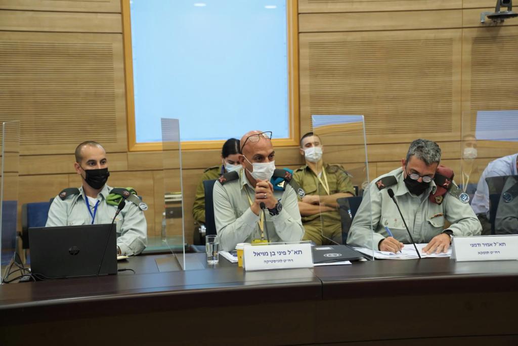 20 חיילים ערבים, דפקו נפקדות בזמן 'שומר חומות'