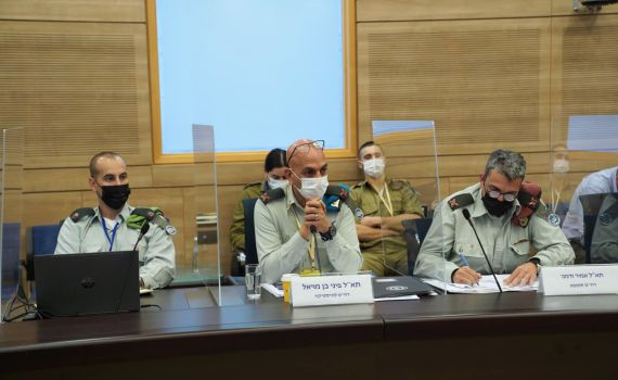 20 חיילים ערבים, דפקו נפקדות בזמן 'שומר חומות'