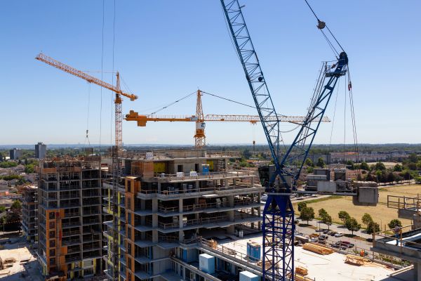 'לרכוש עכשיו': חולון נערכת לקליטת אלפי עסקים חדשים