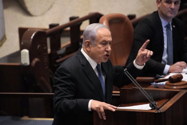 נתניהו תוקף בזעם: "סותמים לימין את הפה" | צפו