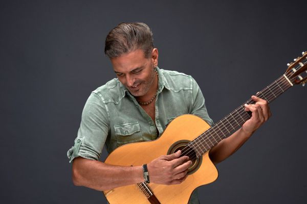 "רחוק מידי": סגיב כהן בסינגל חדש