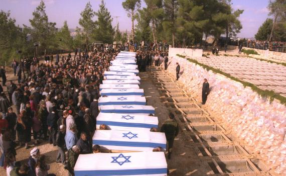 היום בהיסטוריה: טביעת ספינת המעפילים אגוז