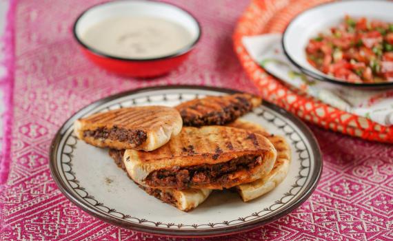 מתכון לעראיס טלה וטחינה של ג'קי אזולאי