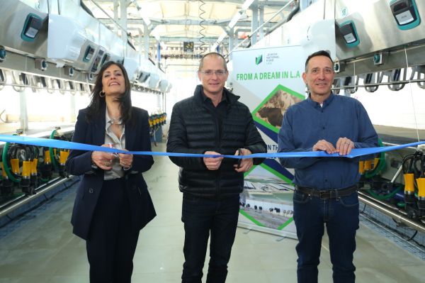 בגבול מצרים: היישובים הסרוגים חנכו רפתות חדשות