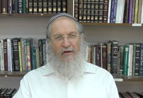 הסערה באולפנת שעלבים | רב היישוב בתגובה ראשונה