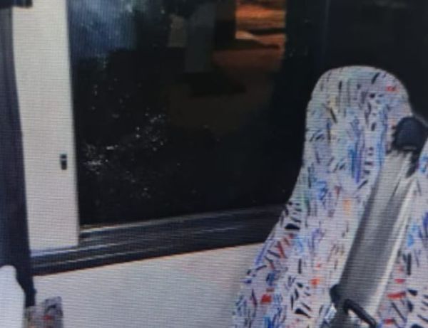 יידוי אבנים לעבר אוטובוס בבאר שבע