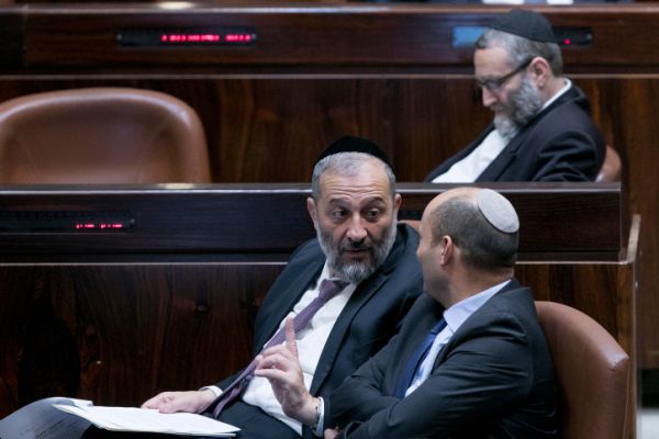 סקר מנדטים: בנט מדשדש; ש"ס שלישית; סער נעלם