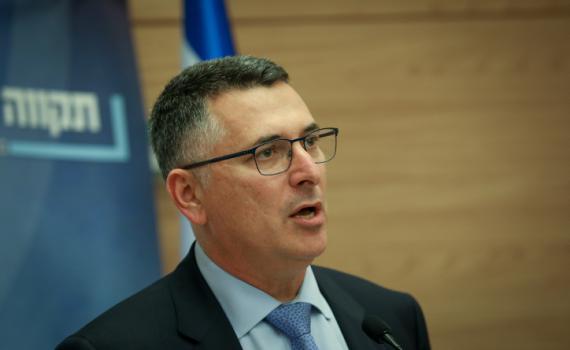 נלחץ מהסקרים? המהלך המפתיע של גדעון סער