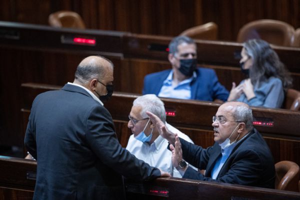 עבאס תמך במתנחלים; טיבי התפוצץ:אמירה שערורייתית