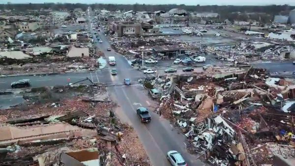 ההרס נמשך: מספר ההרוגים בארה"ב עלה ל-100