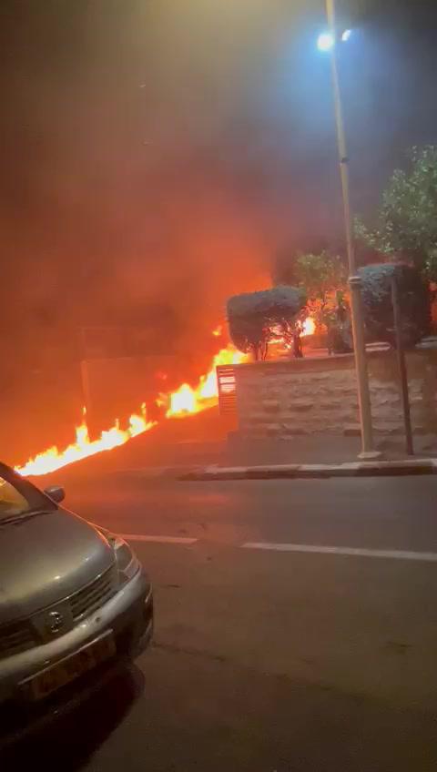 חשד להצתה: רכבו של ראש העיר עלה באש • צפו