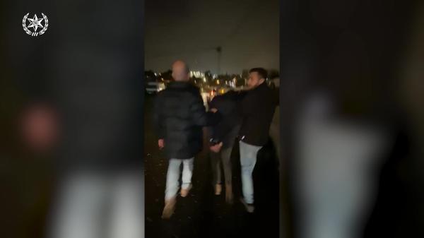 צפו: כך נעצרו שורפי המכוניות בשמעון הצדיק