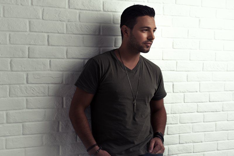 חוזר לעניינים: הראל מויאל בשיר חדש