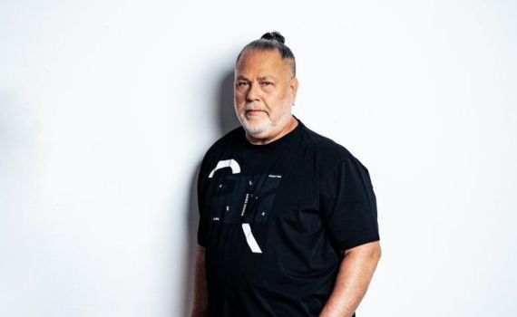 רגע לפני יום הולדת 71: יהודה פוליקר בשיר חדש