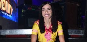 מיכל הקטנה דחפה את ילדיה לתוך עוגה - ומתנצלת: "לוקחת אחריות"