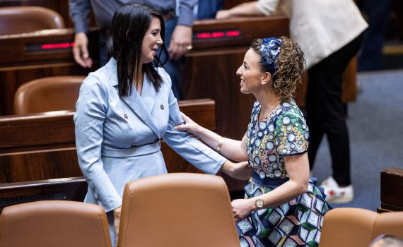 סילמן פונה לאופוזיציה: אשרו קיזוז לשירלי פינטו