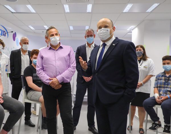 בנט והורוביץ הסכימו: נהלים חדשים בכניסה לישראל