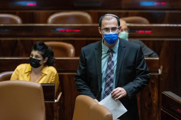 אחרי גל המחבלים הצעירים: רוטמן דורש דיון חירום