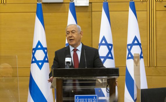 "נתניהו הסכים לזוז הצידה ושמישהו אחר יהיה רוה"מ"