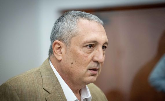 עדות ניר חפץ: "נתניהו ניסה לשדוד את כספי המדינה"