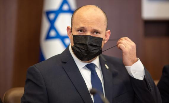 בנט: "סופת האומיקרון הולכת וגדלה"