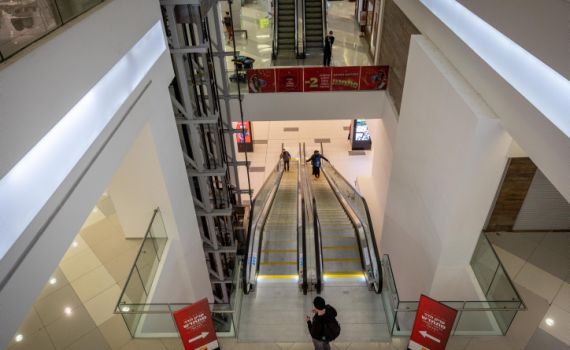 בת 5 נחנקה בקניון, חובש שבילה במקום הציל את חייה