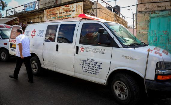 החייאה על פעוט שאיבד את ההכרה בחיפה; מצבו אנוש