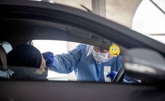 זינוק נוסף במקדם ההדבקה: כמעט 5 אלף חולים ביממה