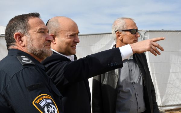 בנט בדרום: "אנחנו עוברים מהגנה להתקפה"