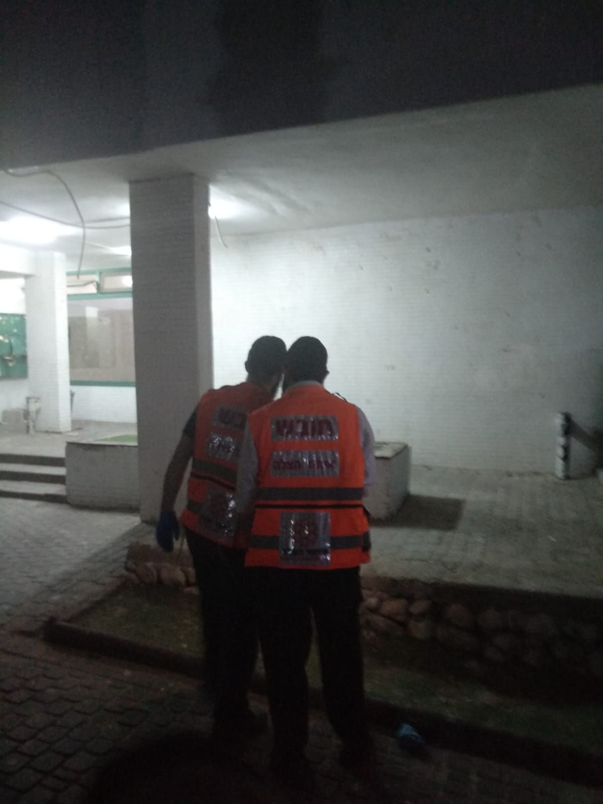 אשדוד: פועל מהשטחים נפל מחלון – מצבו קשה