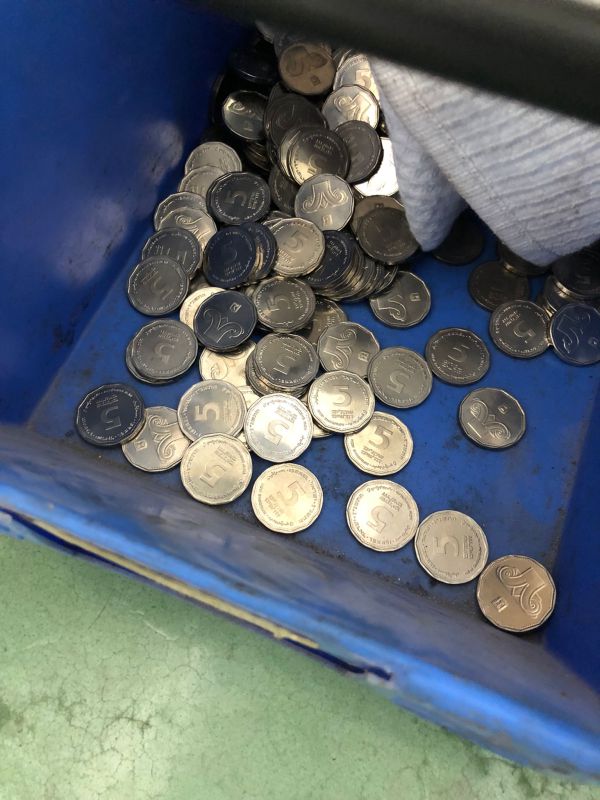 להב 433 עצרו חשודים בזיוף מאות מטבעות ישראלים