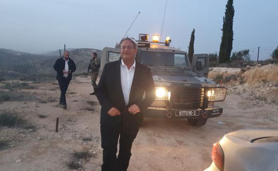 "לבטל את חלוקת השטחים A.B.C שאינה רלוונטית"