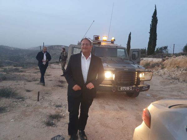 "לבטל את חלוקת השטחים A.B.C שאינה רלוונטית"