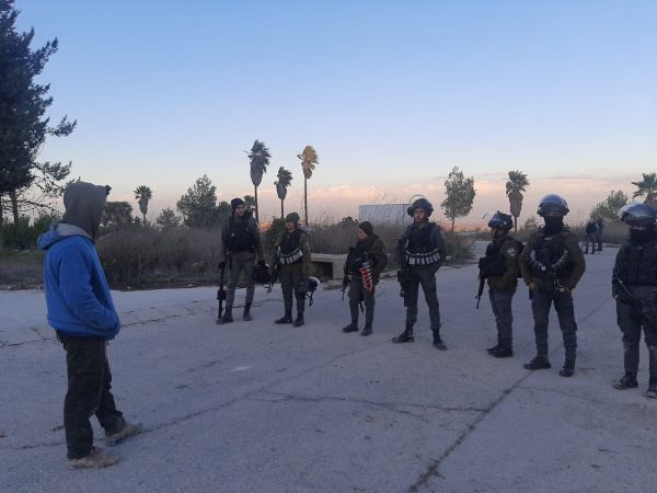 צה"ל חסם את חומש: "פרס לטרור"