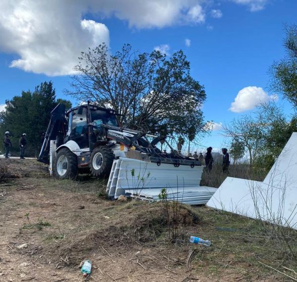 פרס לטרור: המנהל האזרחי הרסו מבנים בישוב חומש