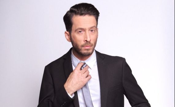 מנחה חליפי: עידו רזנבלום מתכונן לשידור| צפו: