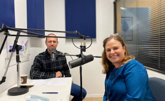 ההשפעה הדרמטית של הרשתות החברתיות: צוללים עם ד"ר תהילה שוורץ אלטשולר