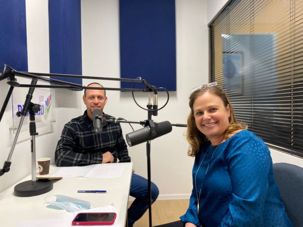 ההשפעה הדרמטית של הרשתות החברתיות: צוללים עם ד"ר תהילה שוורץ אלטשולר