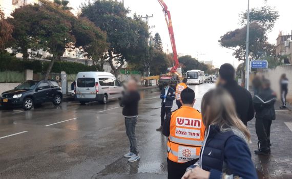 אשדוד: נהג משאית נפצע אנושות לאחר שהתחשמל