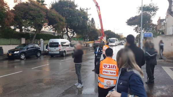 אשדוד: נהג משאית נפצע אנושות לאחר שהתחשמל